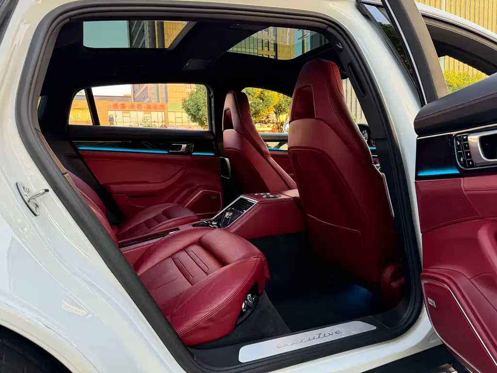 Porsche Panamera Hybrid — миниатюра 11