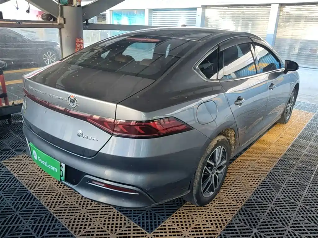 BYD Qin Plus PLUS 2023 Champion DM-i 120KM