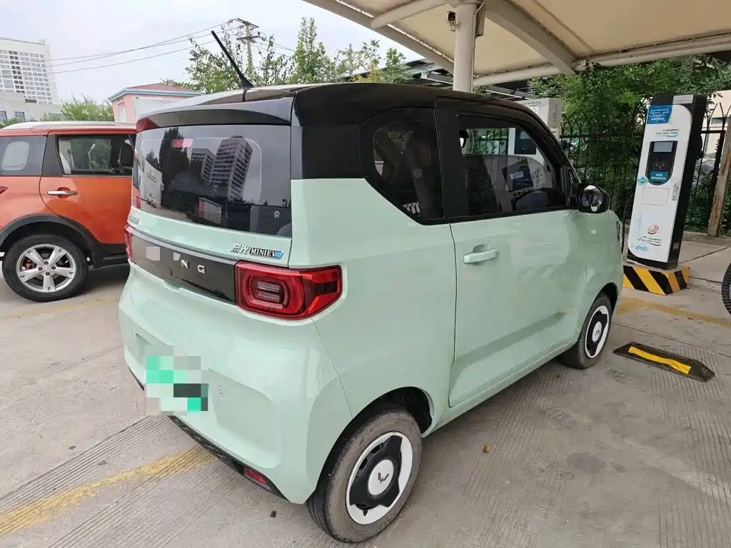 Wuling MINIEV — миниатюра 5