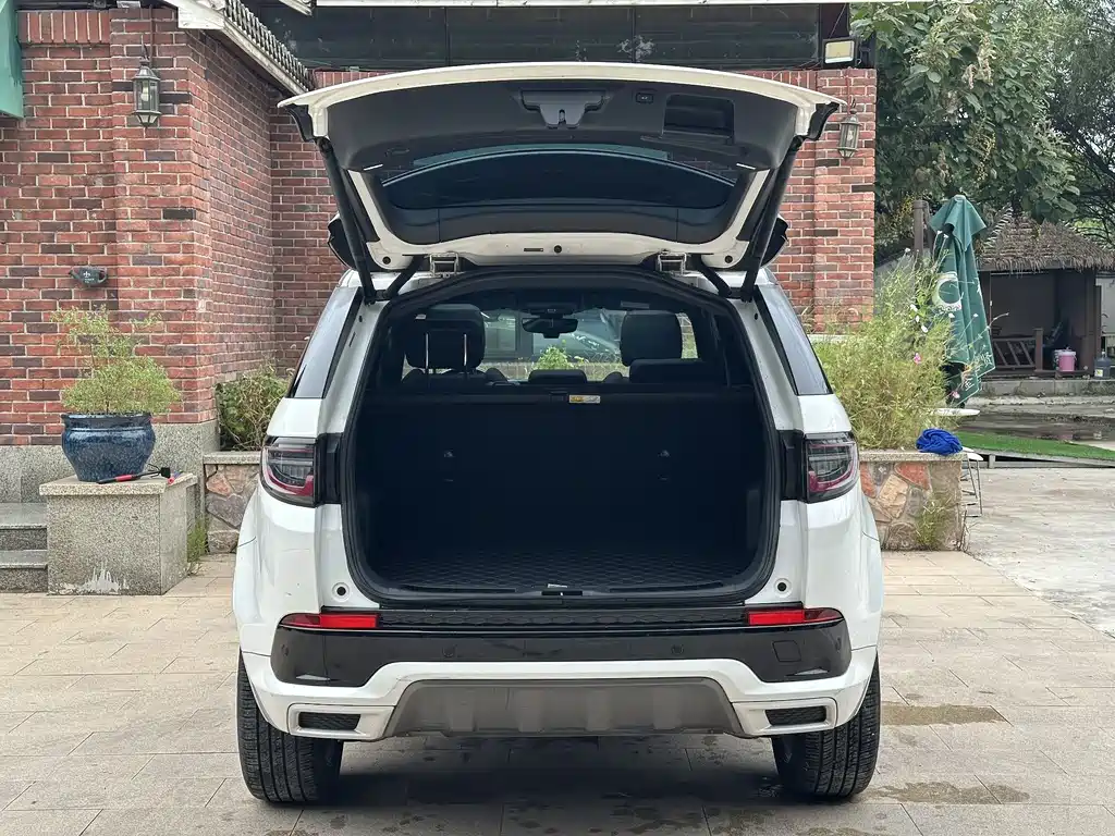 Land Rover Discovery Sport — миниатюра 29