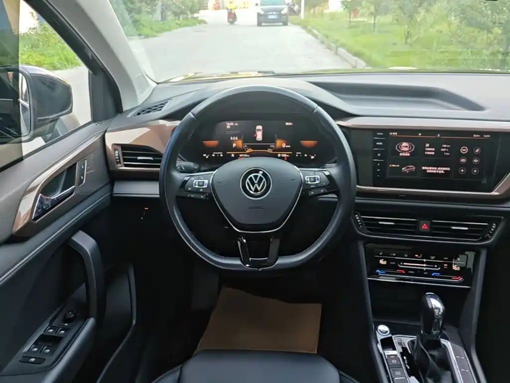 Volkswagen Tharu — миниатюра 11