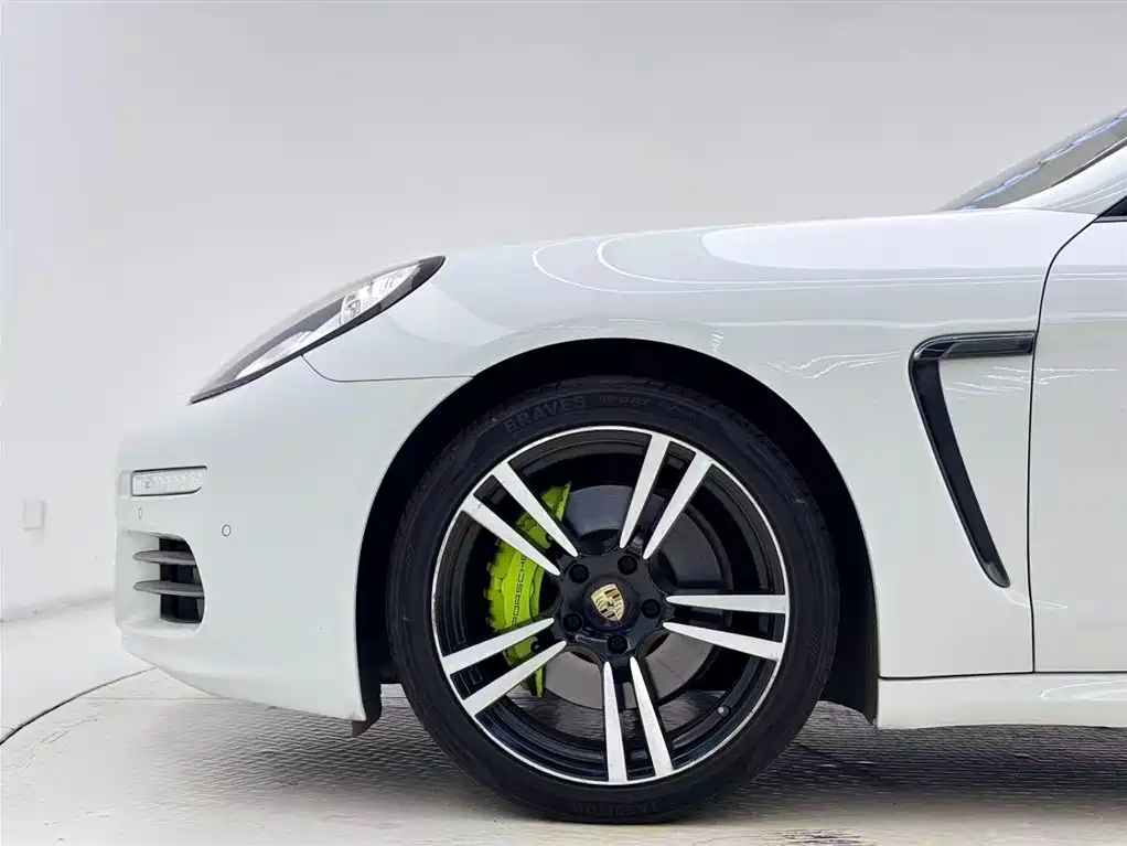 Porsche Panamera 2014 Panamera 4 3.0T
