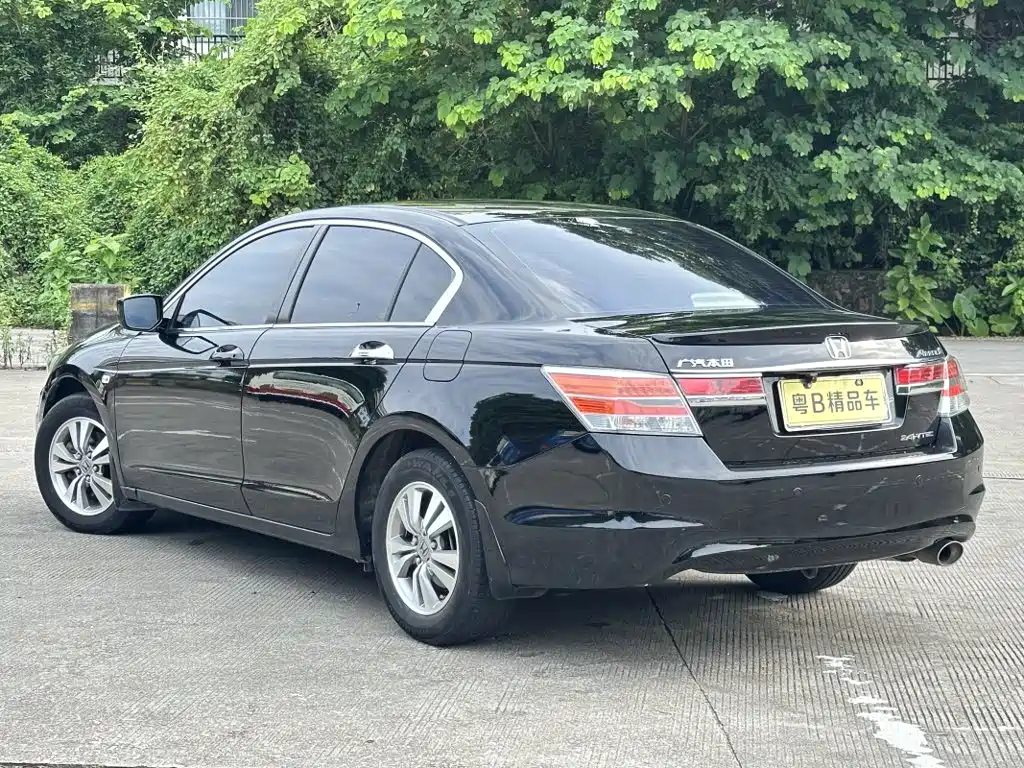 Honda Accord — миниатюра 5