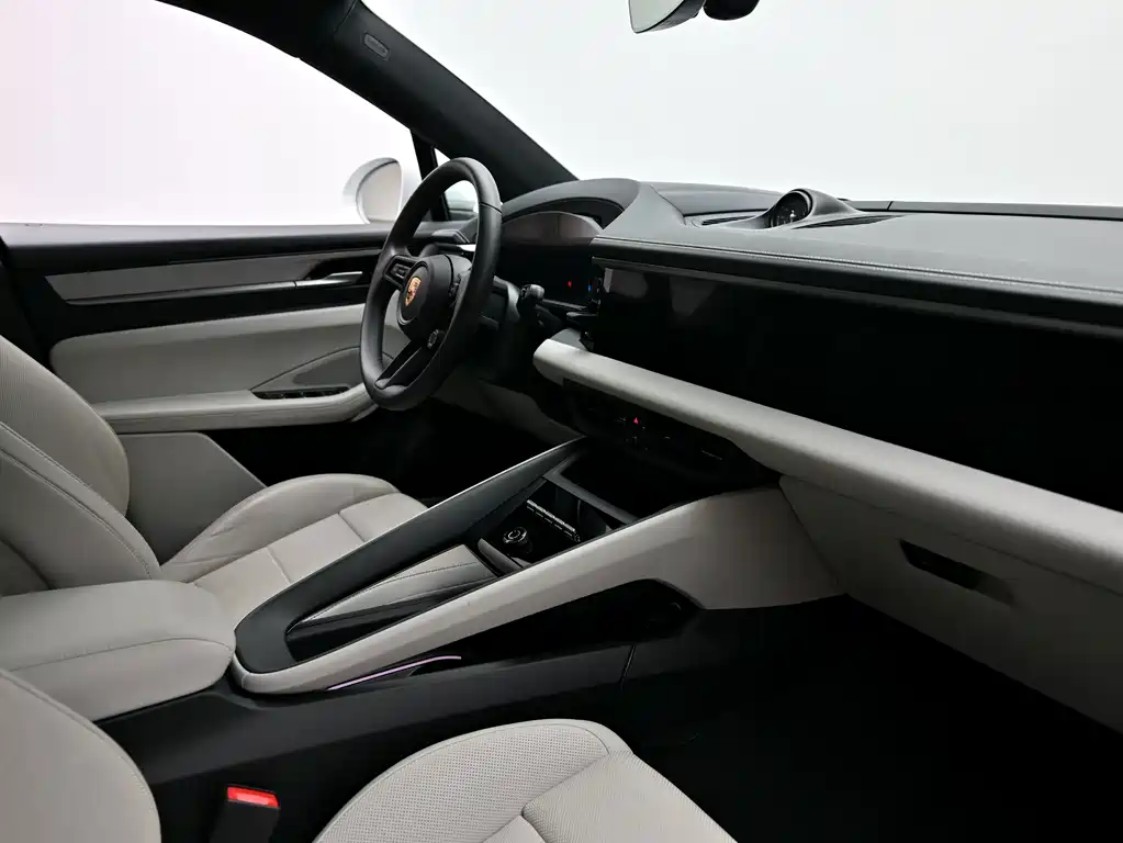 Porsche Macan EV — миниатюра 6