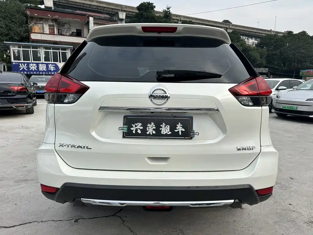 Nissan X-Trail — миниатюра 4
