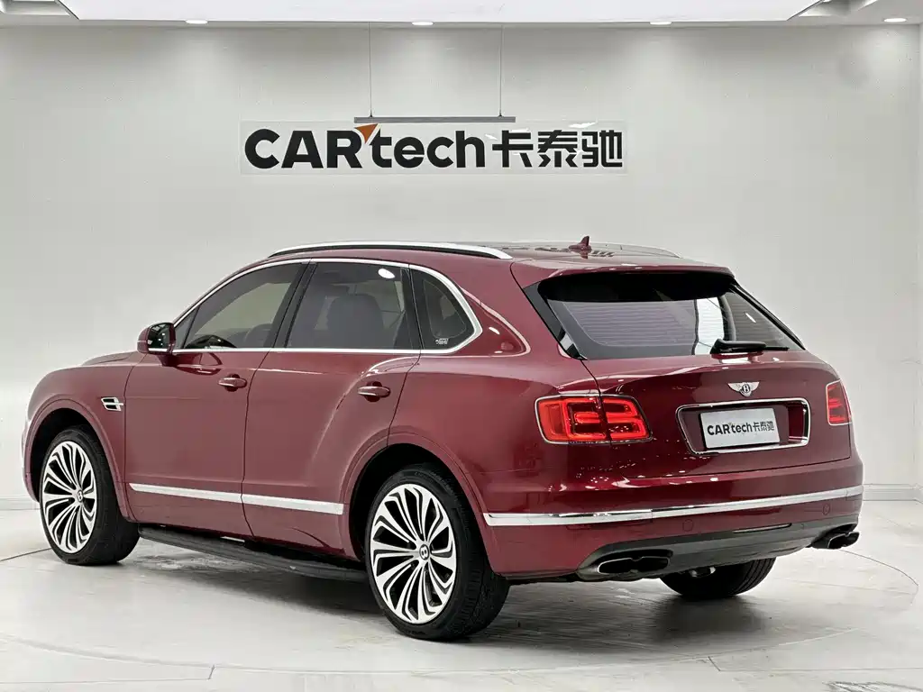 Bentley Bentayga 2018 4.0T V8