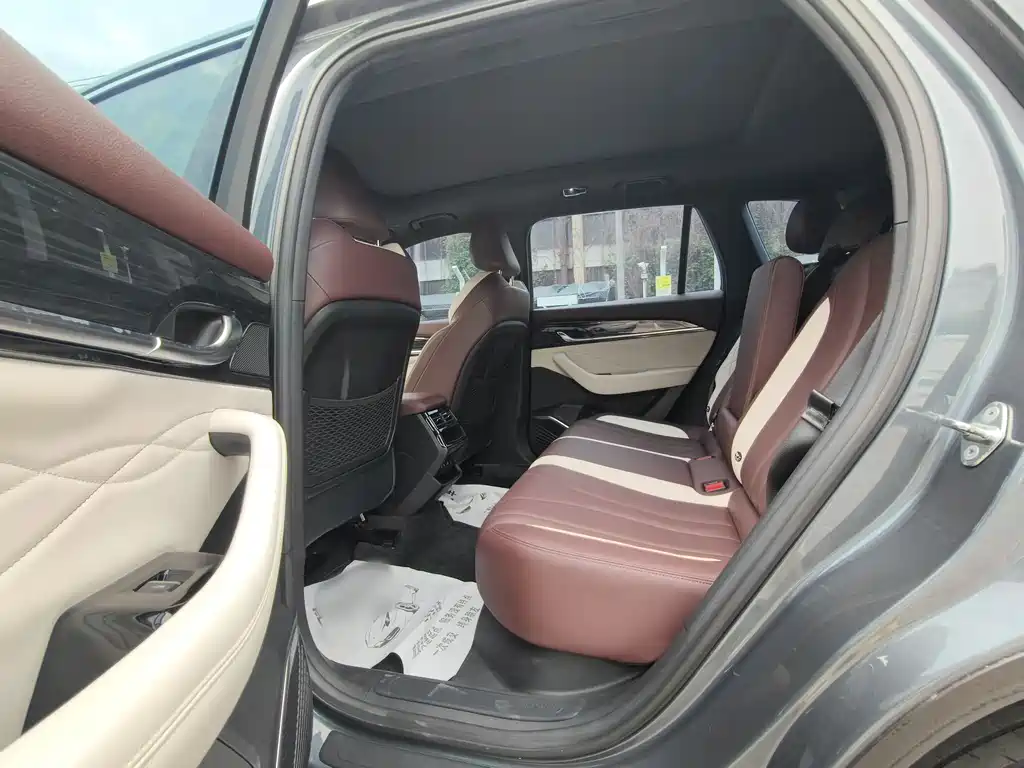 Geely Monjaro L 2021 2.0TD DCT EVO Luxury