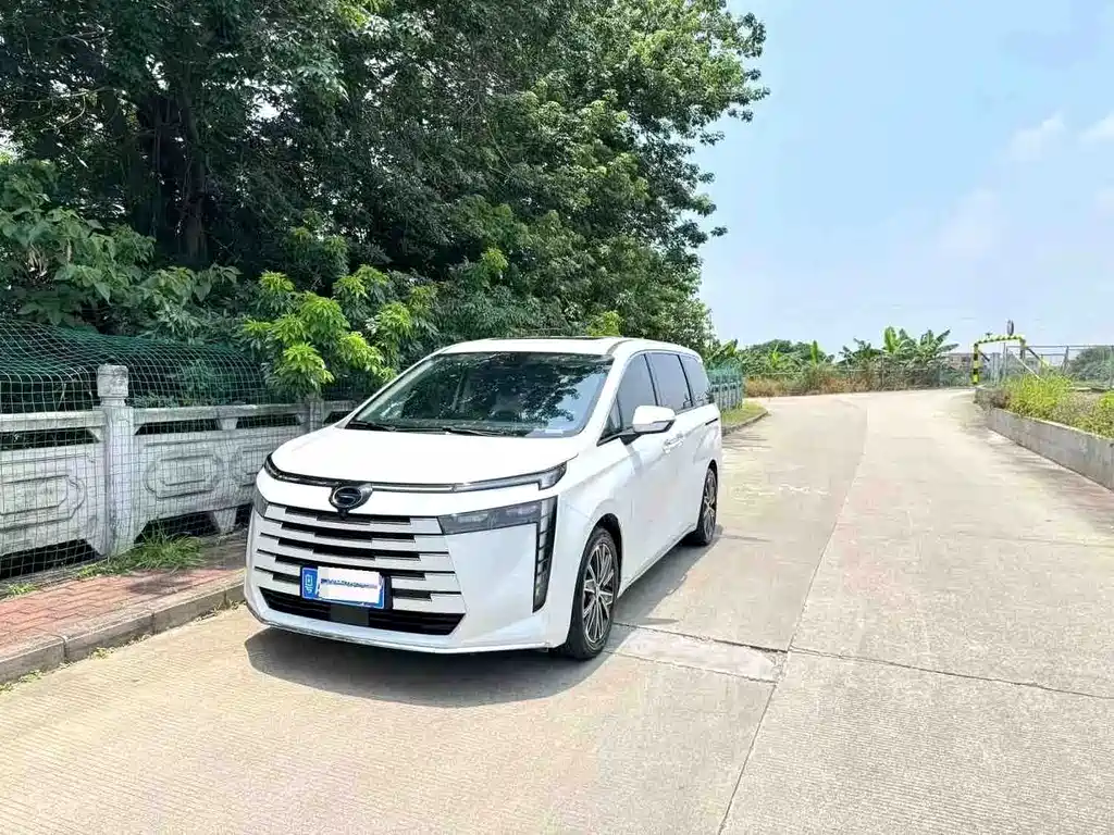 GAC Motor Trumpchi E8