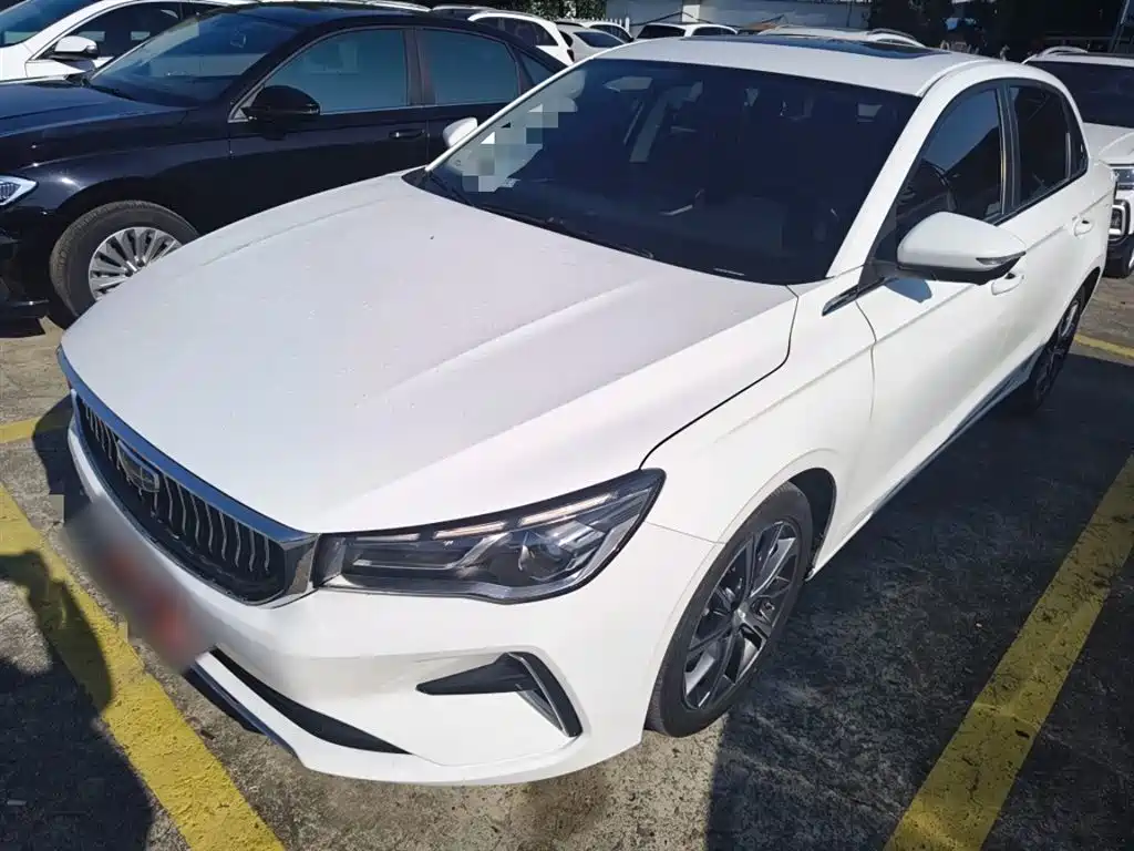 Geely Emgrand 2023