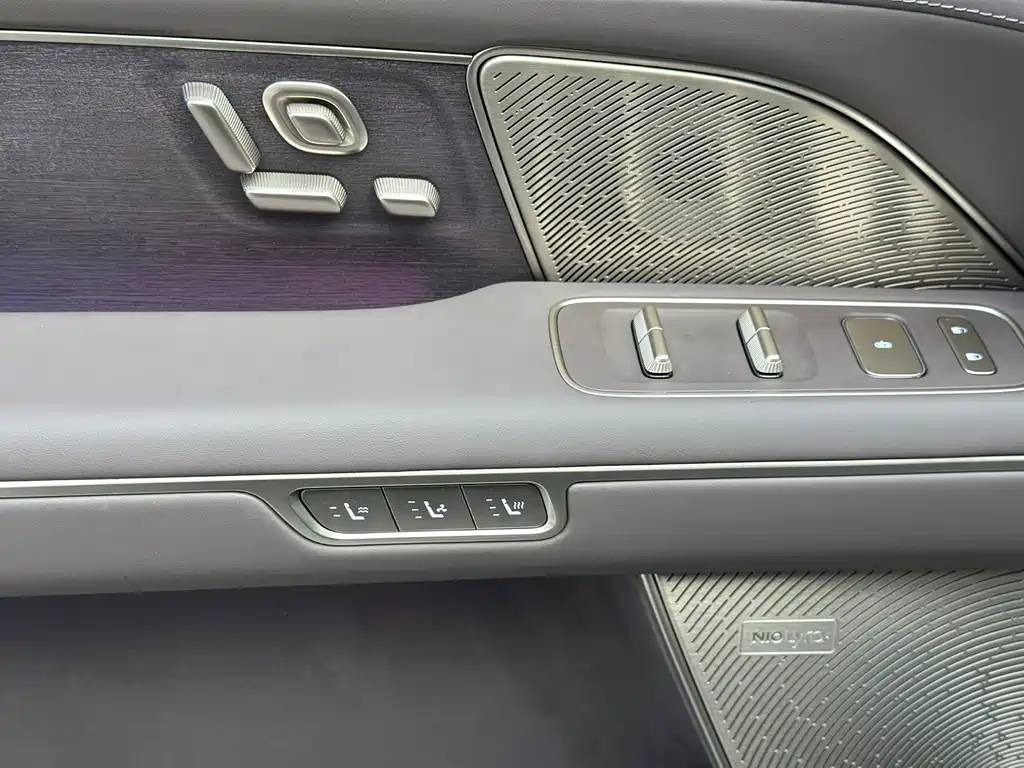 NIO ES8 — миниатюра 18