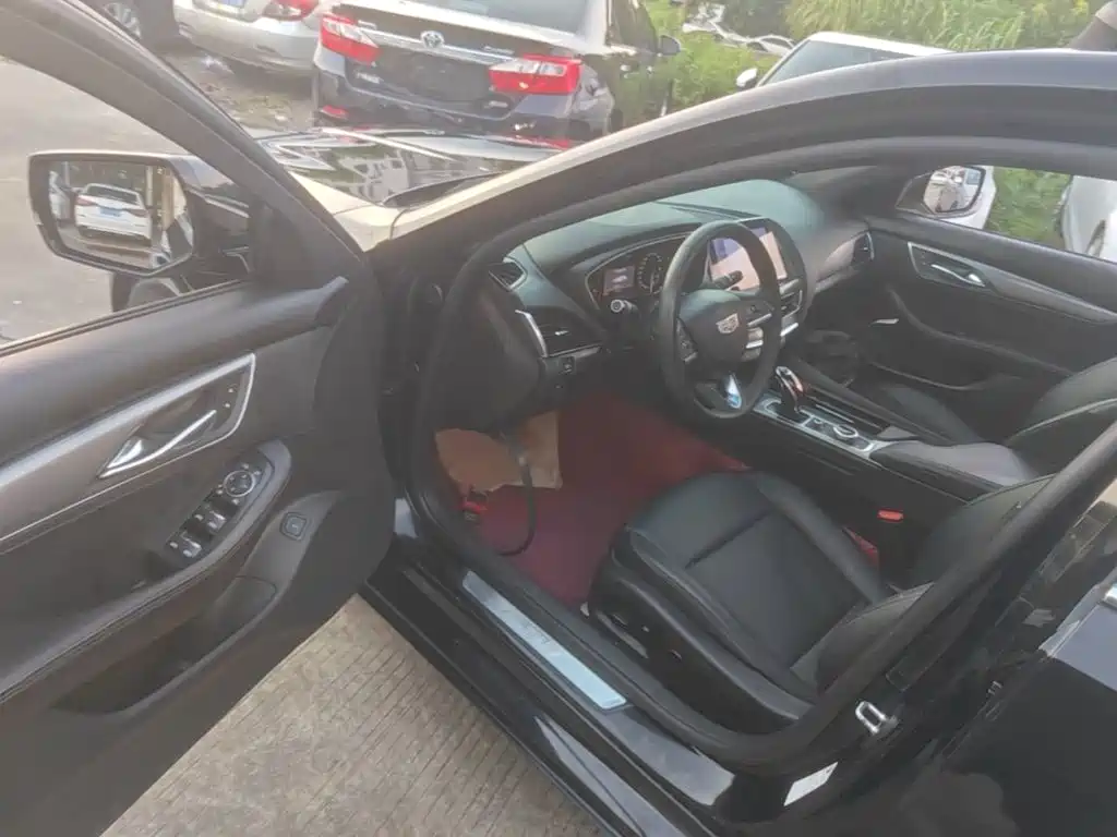 Cadillac CT5 — миниатюра 16