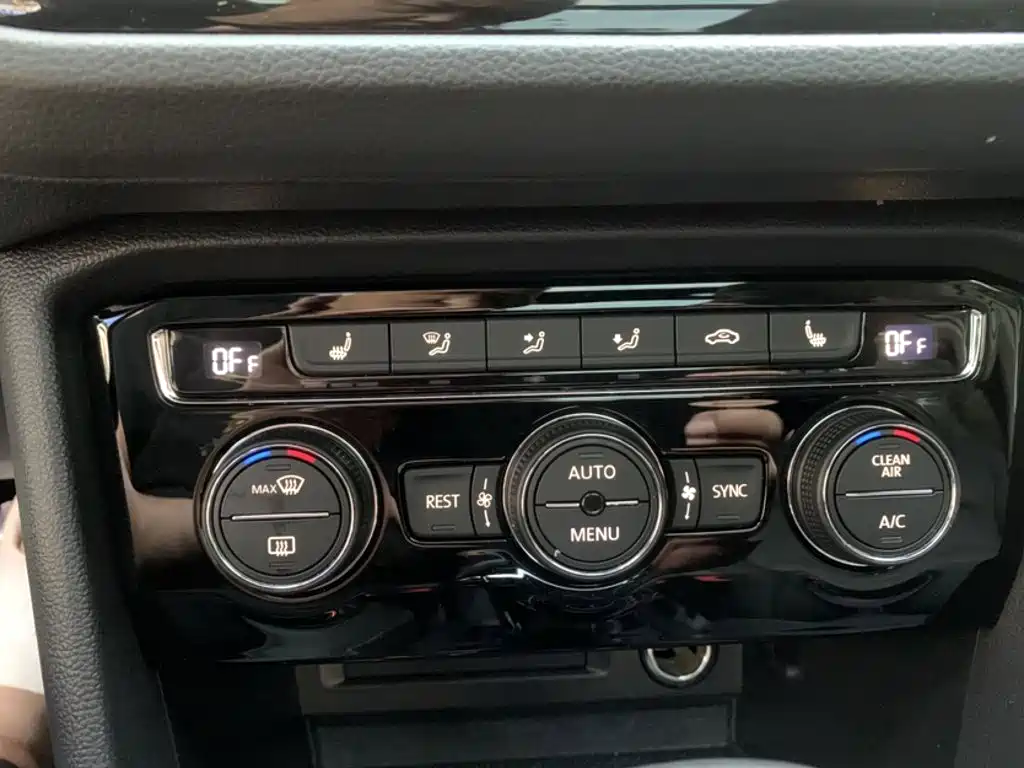 Volkswagen Tiguan L — миниатюра 7
