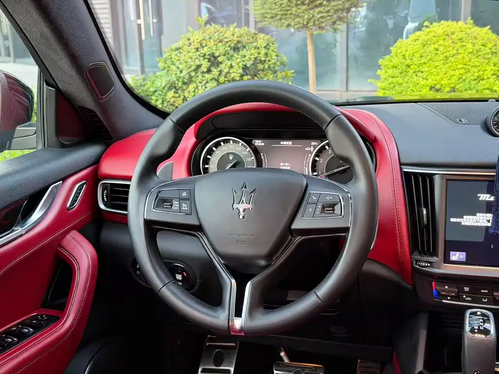 Maserati Levante — миниатюра 9