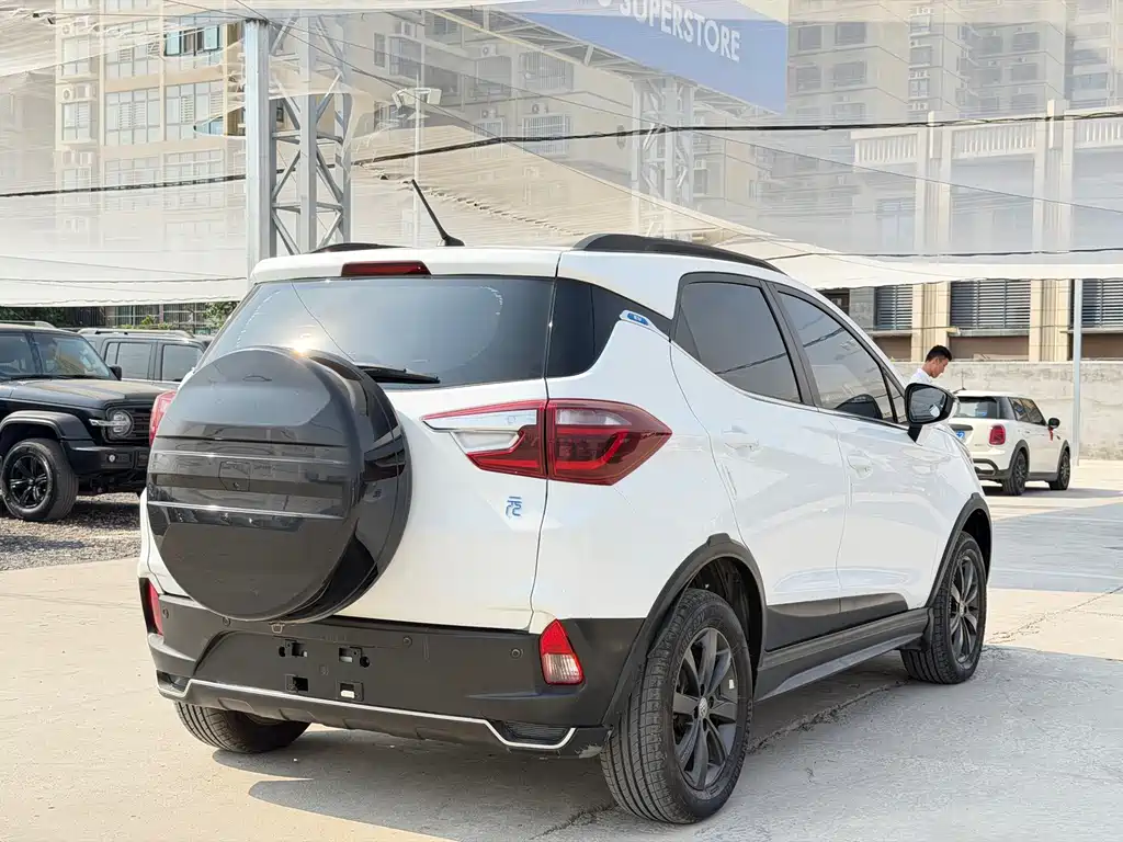 BYD Yuan EV — миниатюра 4