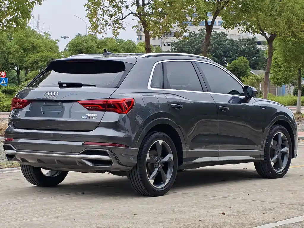 Audi Q3 2022 35 TFSI Fashion