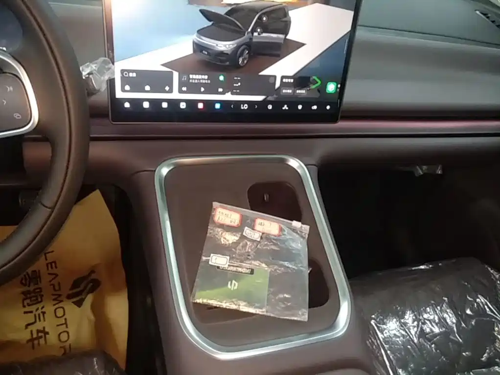Leapmotor Leapmotor C16 — миниатюра 14