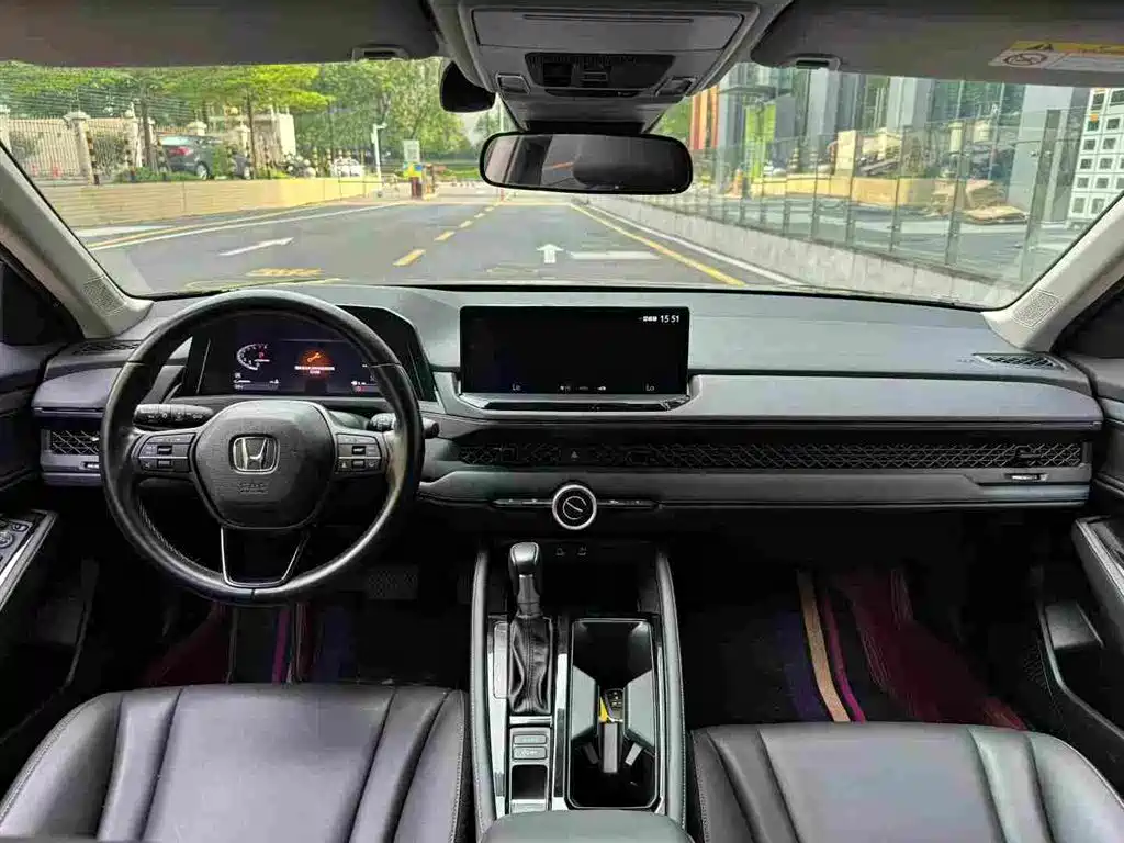 Honda Accord — миниатюра 7
