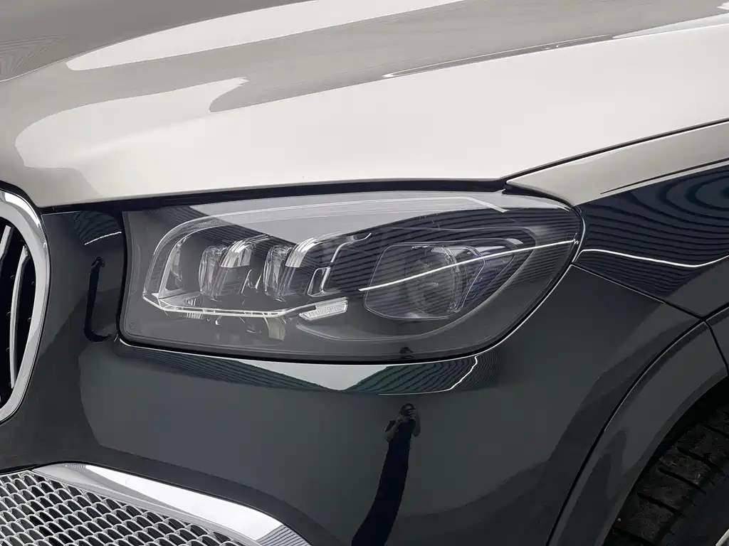 Mercedes-Benz GLS — миниатюра 10