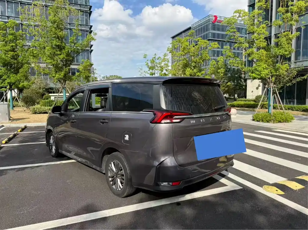 MAXUS Euniq 5 — миниатюра 6