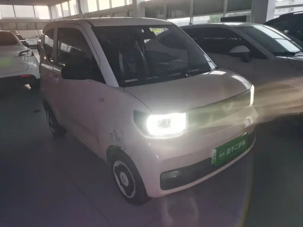 Wuling MINIEV — миниатюра 4