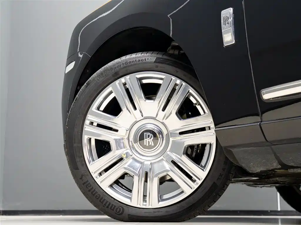 ROLLS-ROYCE CULLINAN