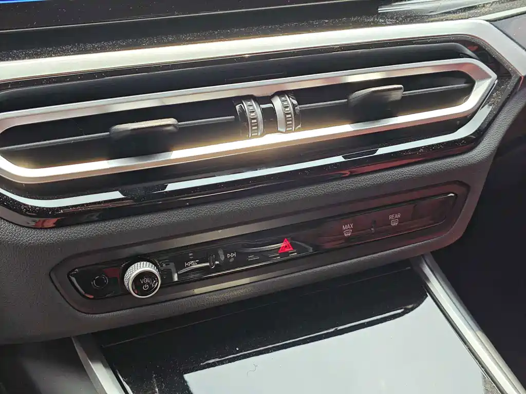 BMW i3 — миниатюра 13