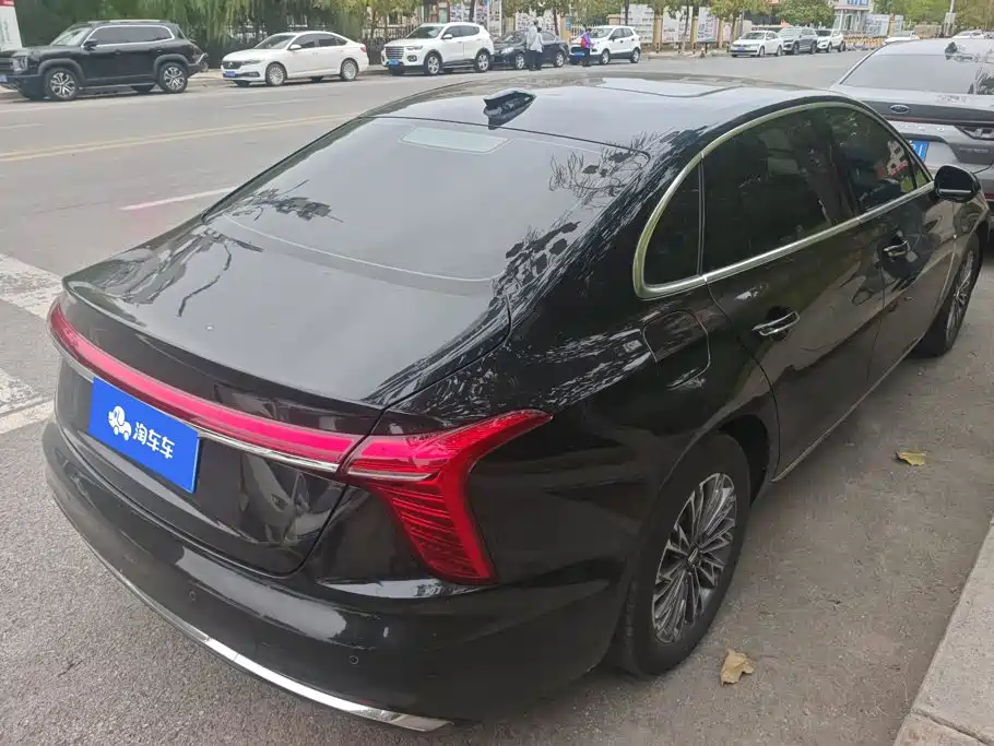 Hongqi Hongqi H5 — миниатюра 3
