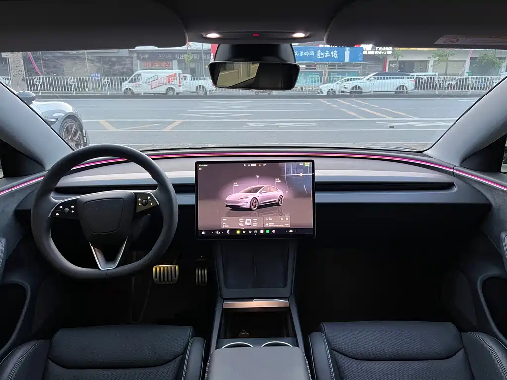 Tesla Model 3 — миниатюра 26