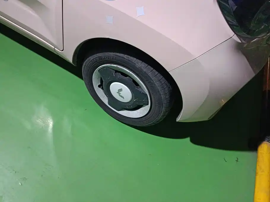 Wuling MINIEV — миниатюра 6