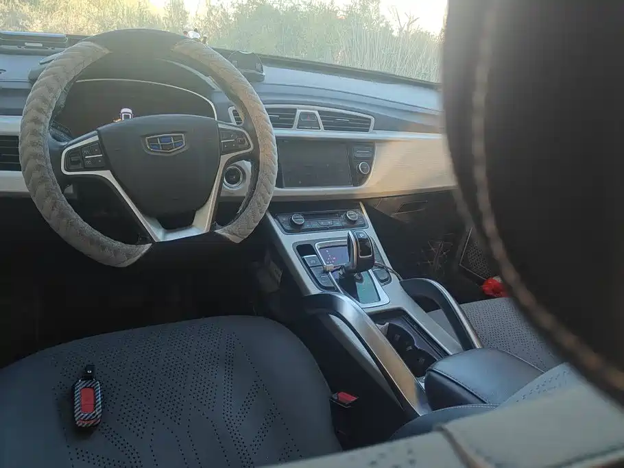 Geely Boyue — миниатюра 12