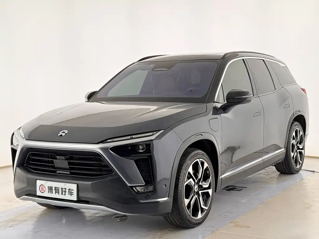 NIO ES8