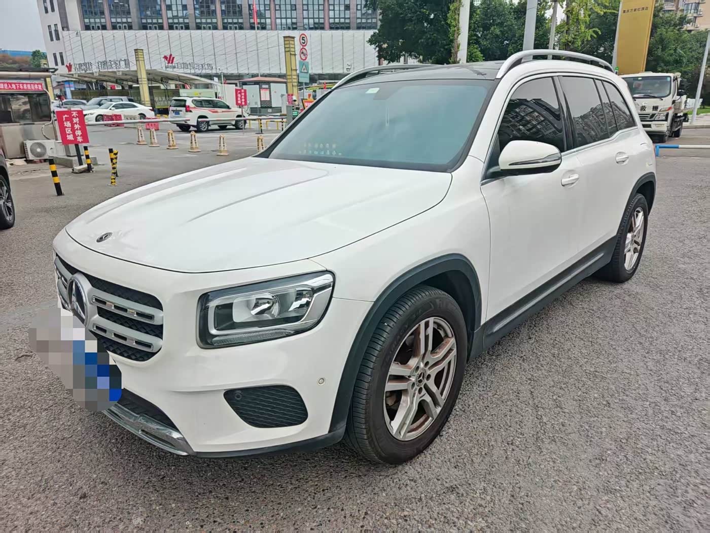 Mercedes-Benz GLB 1.3 л 2021 г. Белый, пробег 47000 км