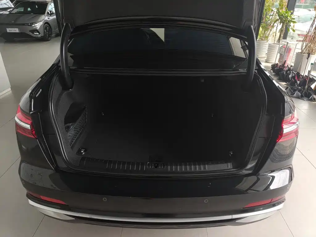 Audi A6L — миниатюра 15