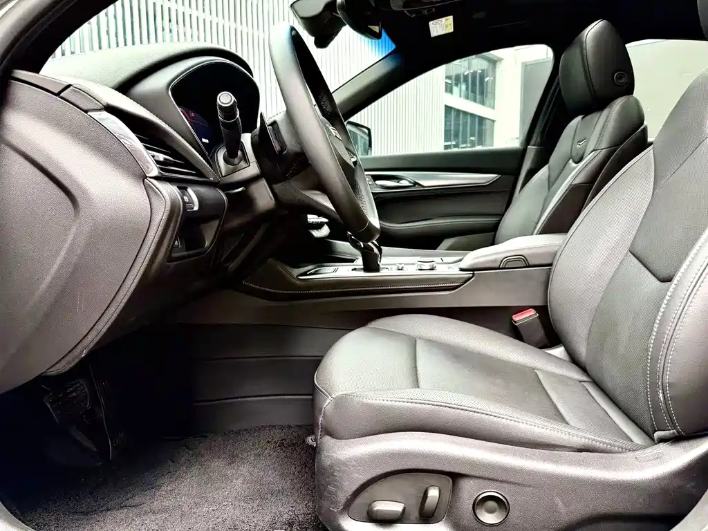 Cadillac CT5 2023 28T Luxury ( Standard )