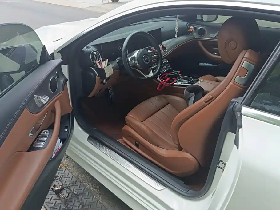 Mercedes-Benz E-Class (Import) — миниатюра 9
