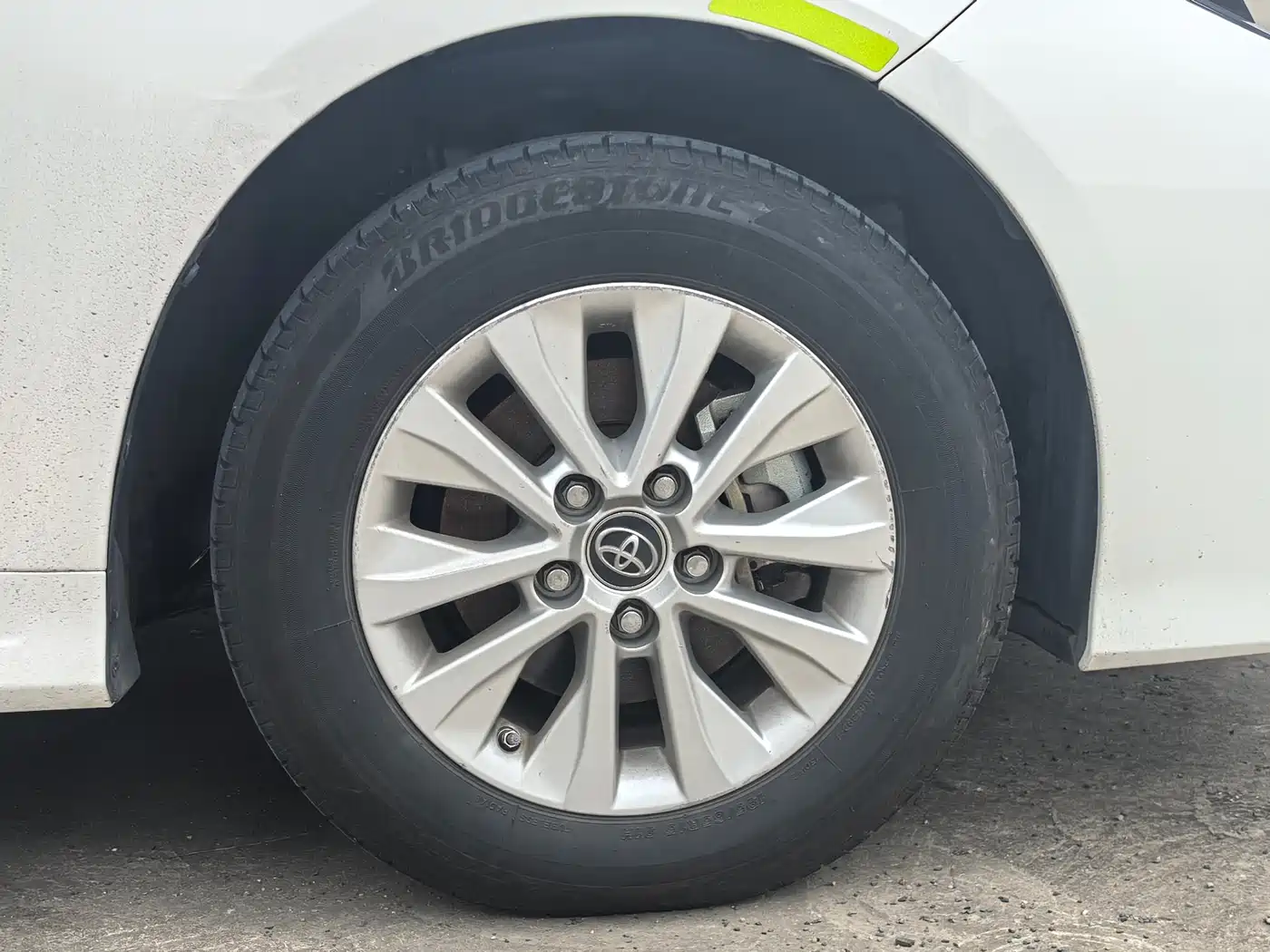 Toyota Corolla id 4654487 из Китая 7