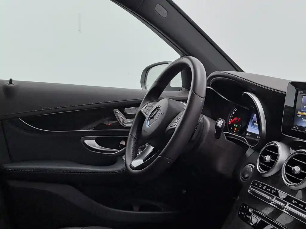 Mercedes-Benz GLC — миниатюра 22