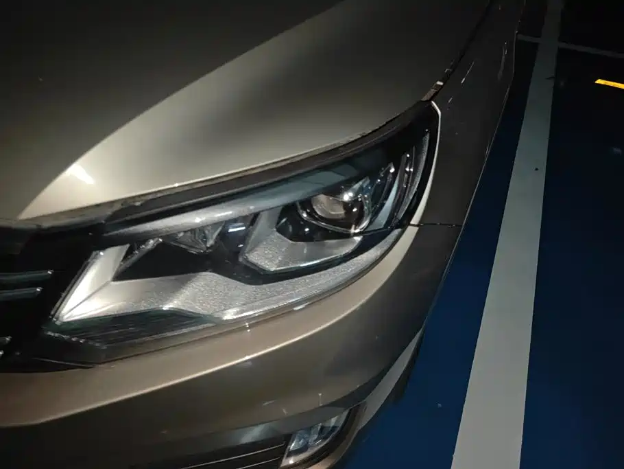 Volkswagen Tiguan — миниатюра 5