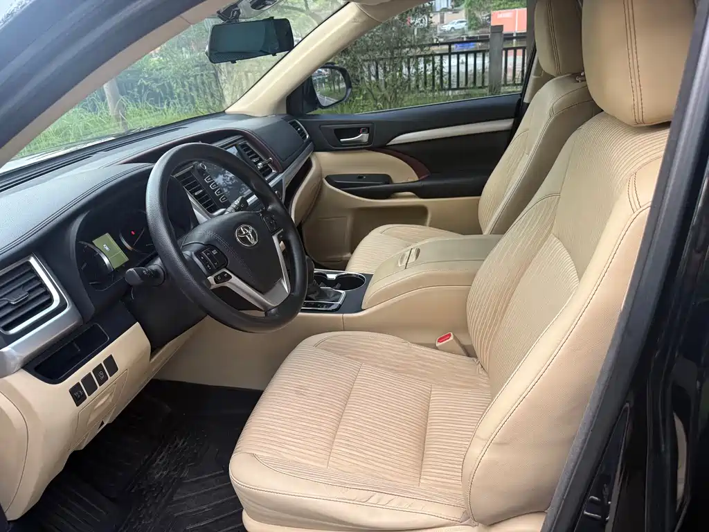 Toyota Highlander — миниатюра 4