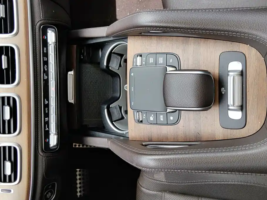 Mercedes-Benz GLS — миниатюра 16