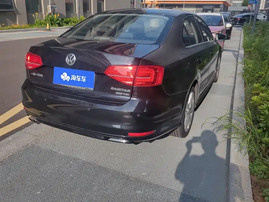 Volkswagen Sagitar — миниатюра 3