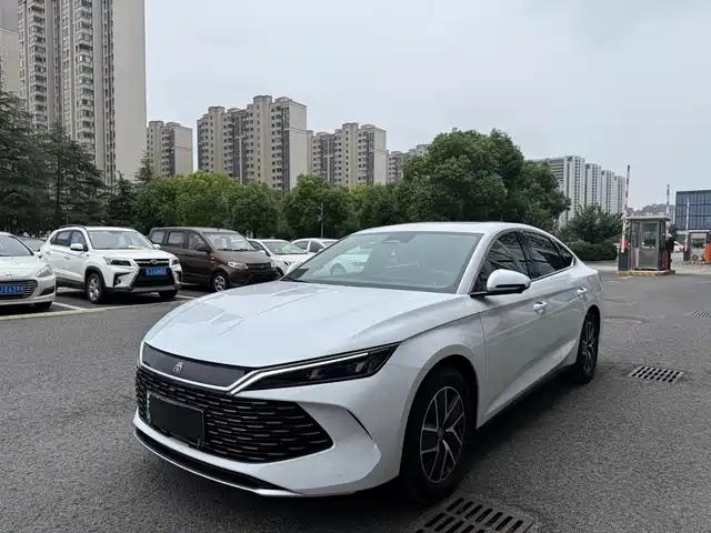 2025 BYD Qin