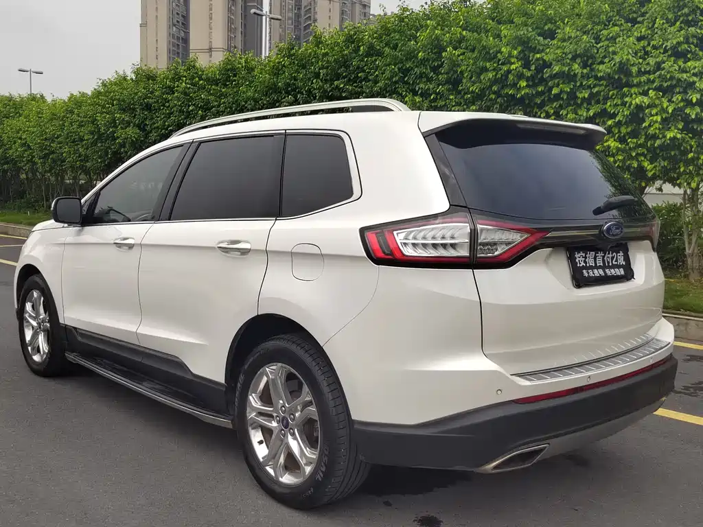 Ford Edge — миниатюра 5