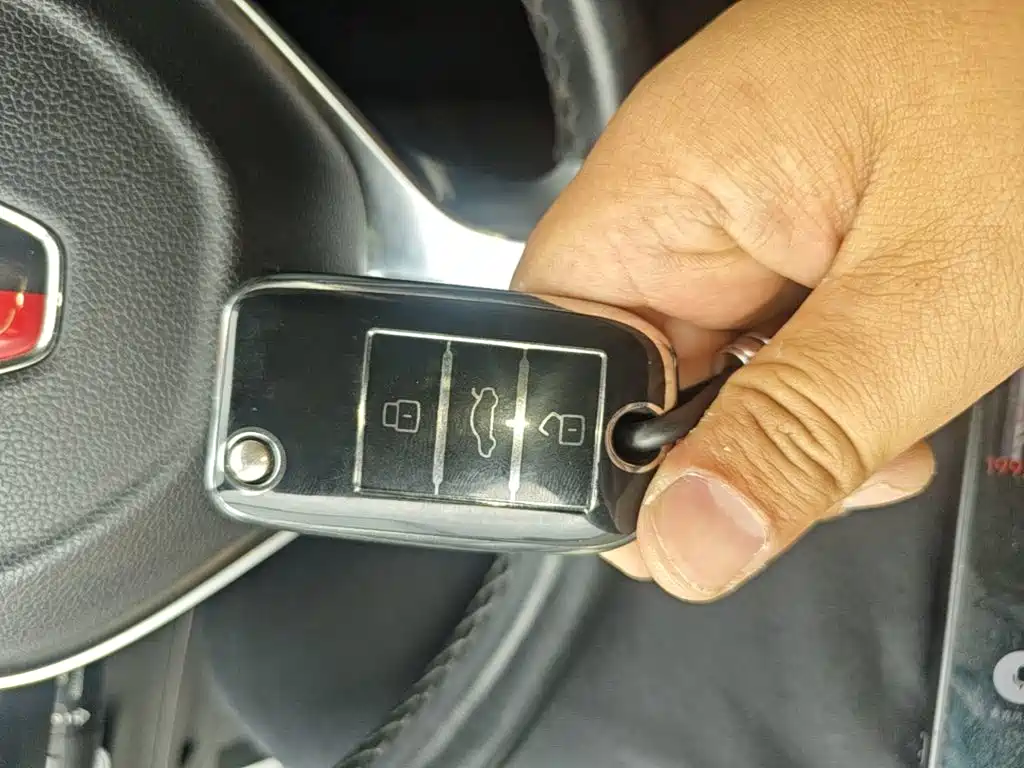 Roewe i6 New Energy — миниатюра 9