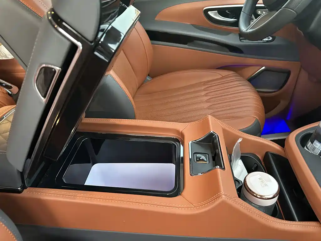 Mercedes-Benz Vito — миниатюра 9