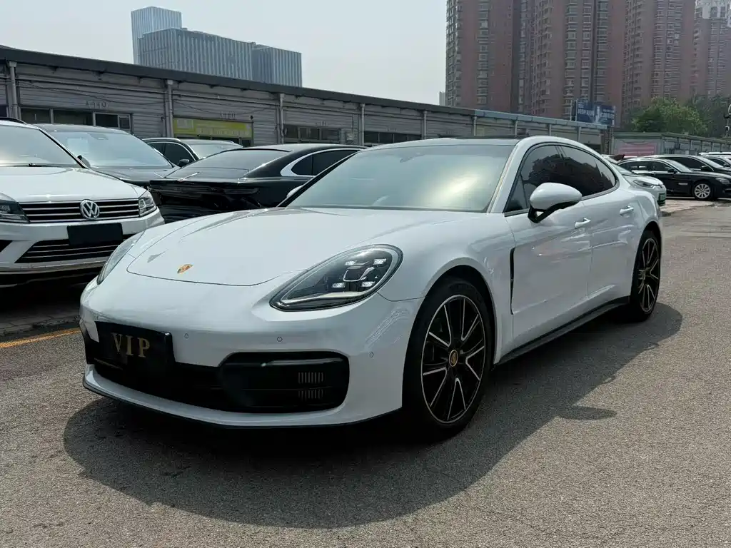 Купить Porsche Panamera