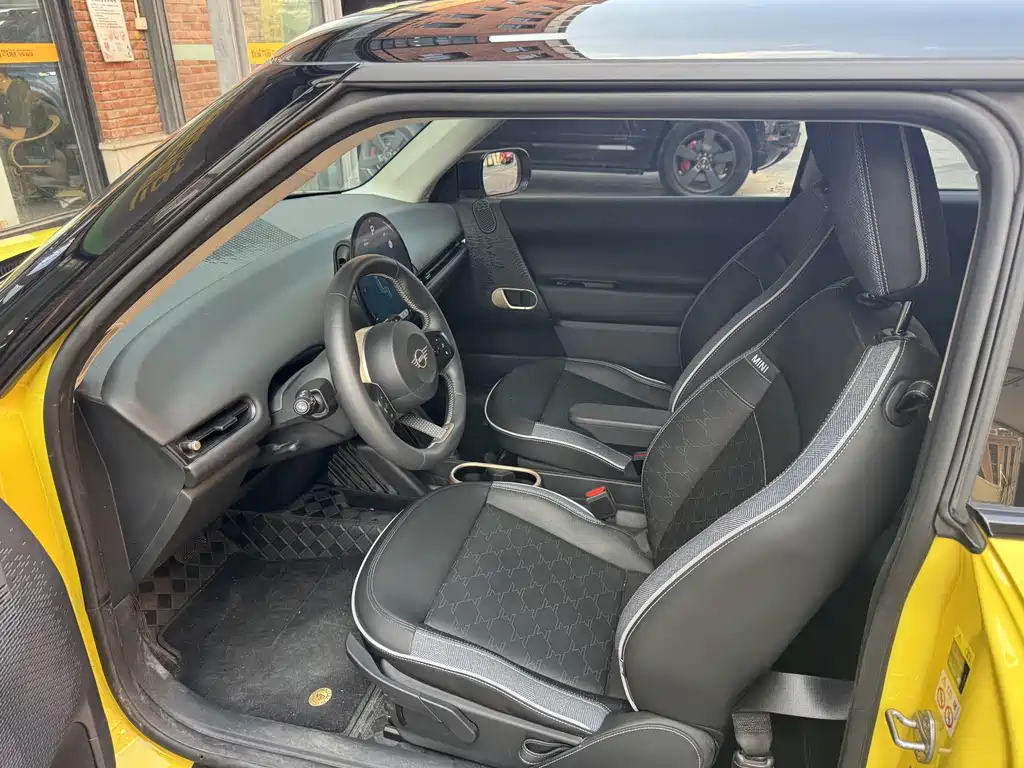 MINI MINI COOPER EV — миниатюра 8