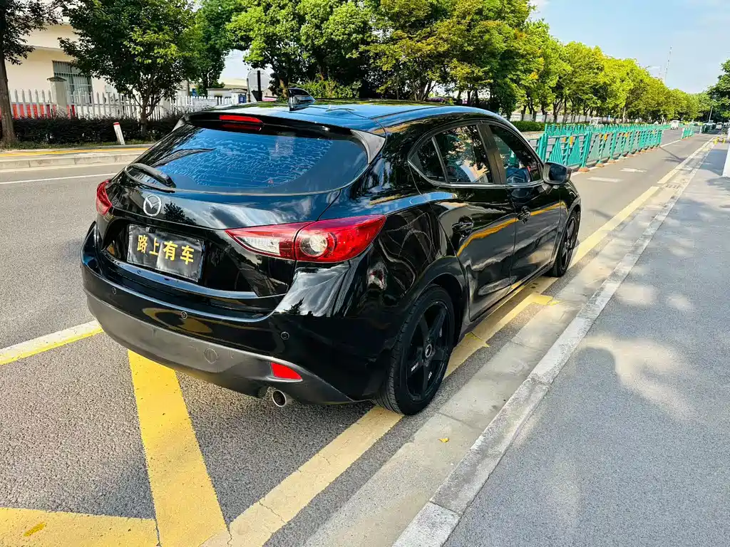 Mazda 3 Axela — миниатюра 4
