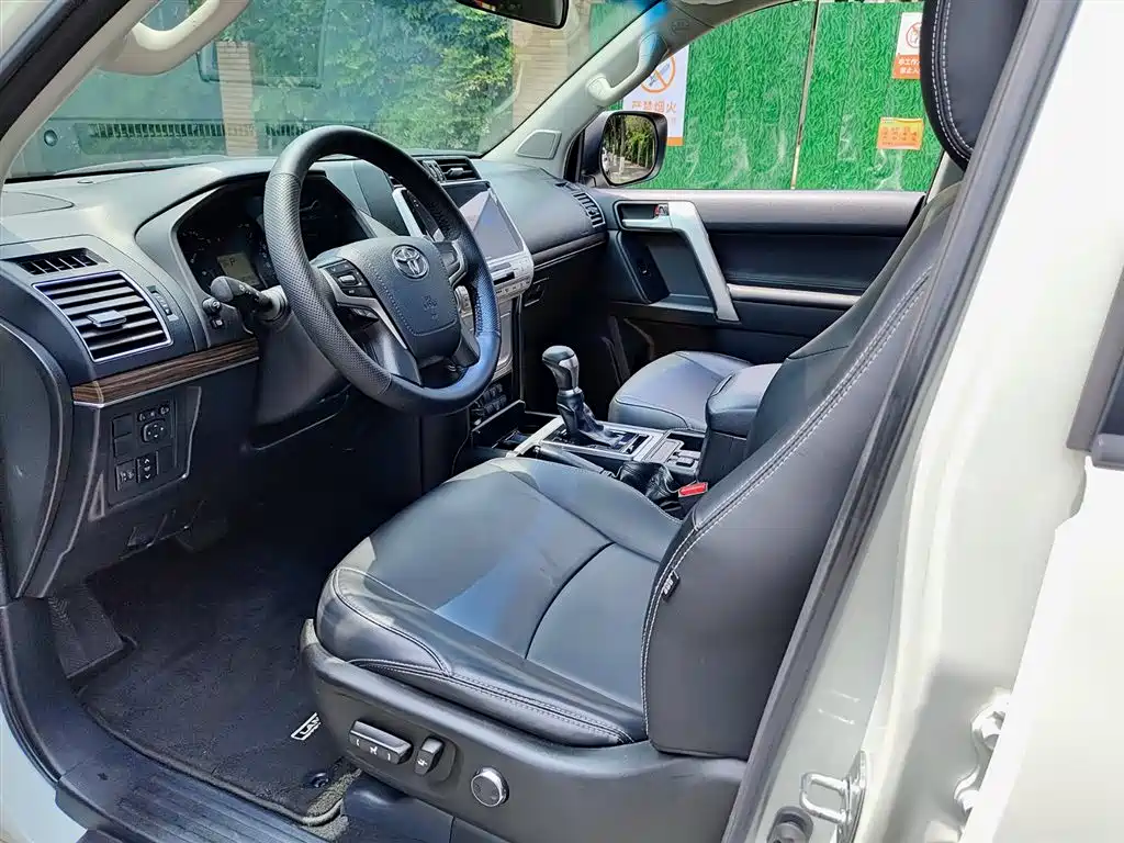 Toyota Land Cruiser Prado 2018 3.5L AT TX