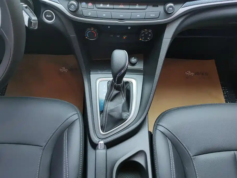 Buick Excelle — миниатюра 16